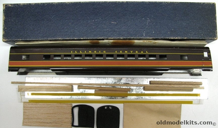 Blue Line HO Day-Night Streamlined Metal Passenger Coach Illinois Central - Craftsman Kit plastic model kit